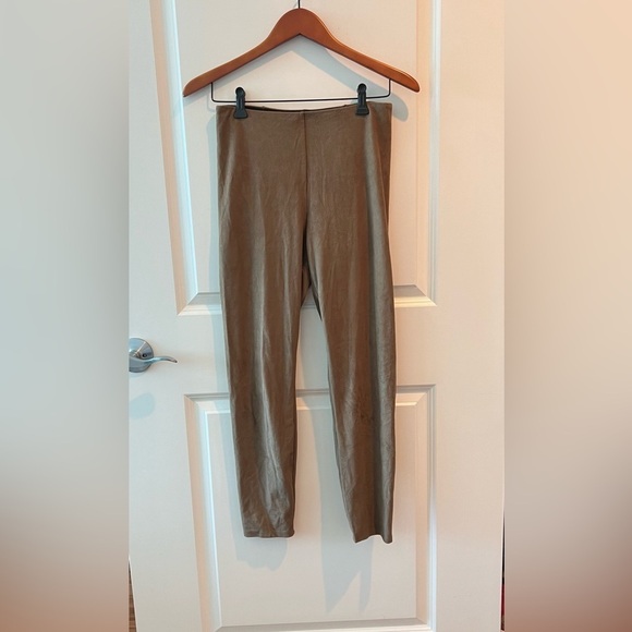 Lysse Velvet Women's Skinny Pant Size:S in Brown - Picture 4 of 10